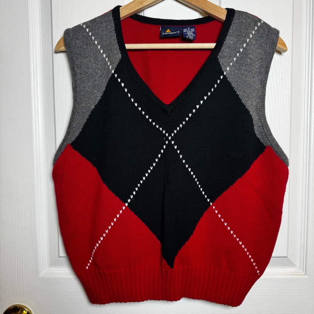 Vintage 90s LIZsport Argyle Sweater Vest Red Black V-Neck Preppy Academia Medium